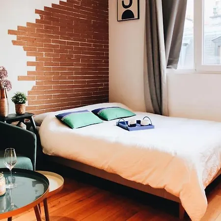 Apartment Sunny - Confortable Pres De La Tour Eiffel